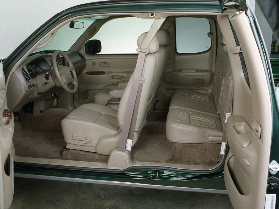  Toyota Tundra Access Cab SR5 1999 года  (фото 11 из 16)